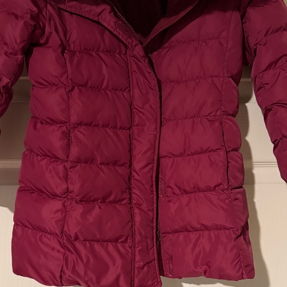 Uniqlo Kids Magenta Puffer Jacket with Faux Fur Hood - Picture 3 of 5